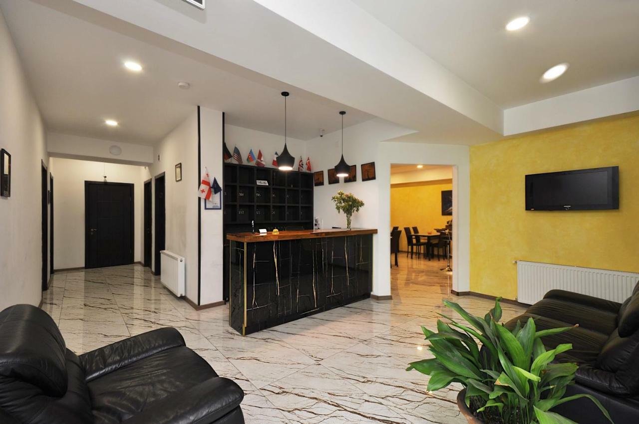 Tbilisi Check In Hotel ภายนอก รูปภาพ