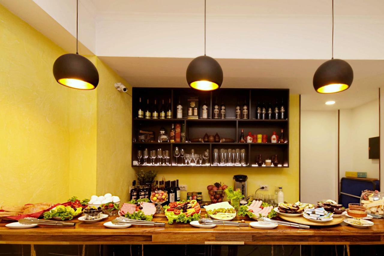 Tbilisi Check In Hotel ภายนอก รูปภาพ