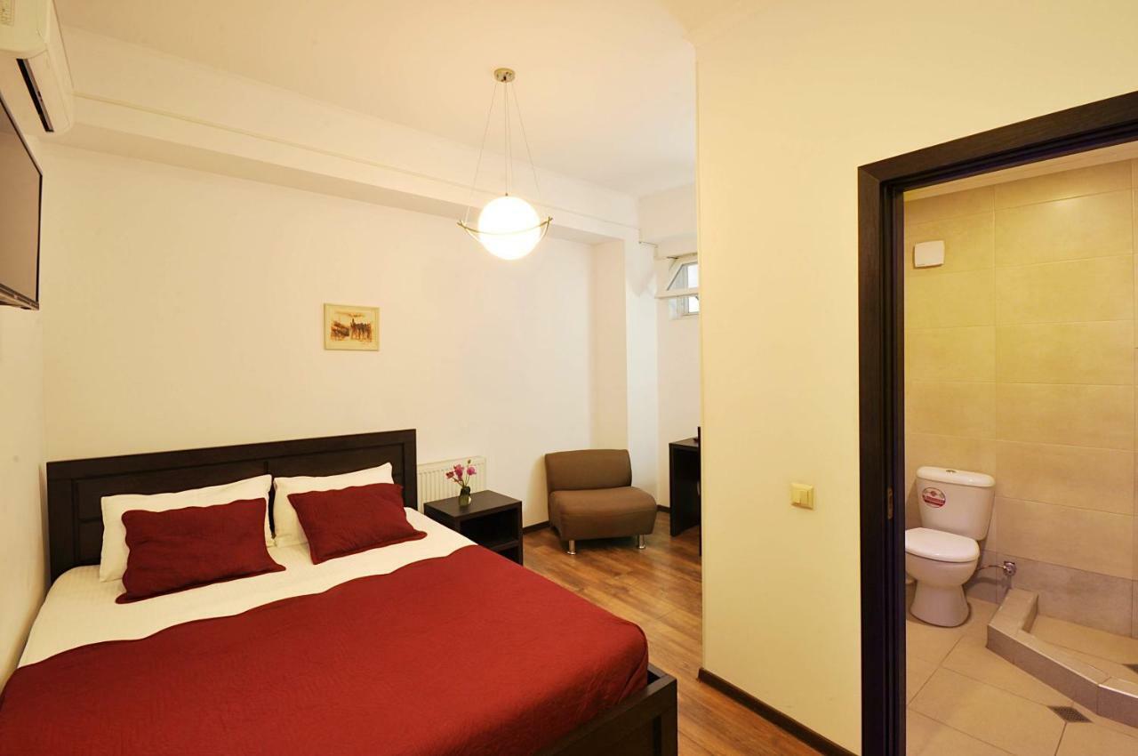 Tbilisi Check In Hotel ภายนอก รูปภาพ